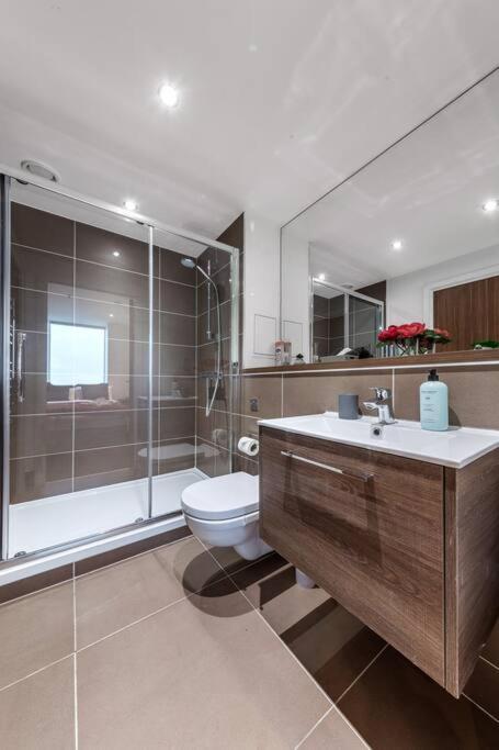 Cozy One Bedroom Flat 20 Mins Central London Bp142 Dış mekan fotoğraf