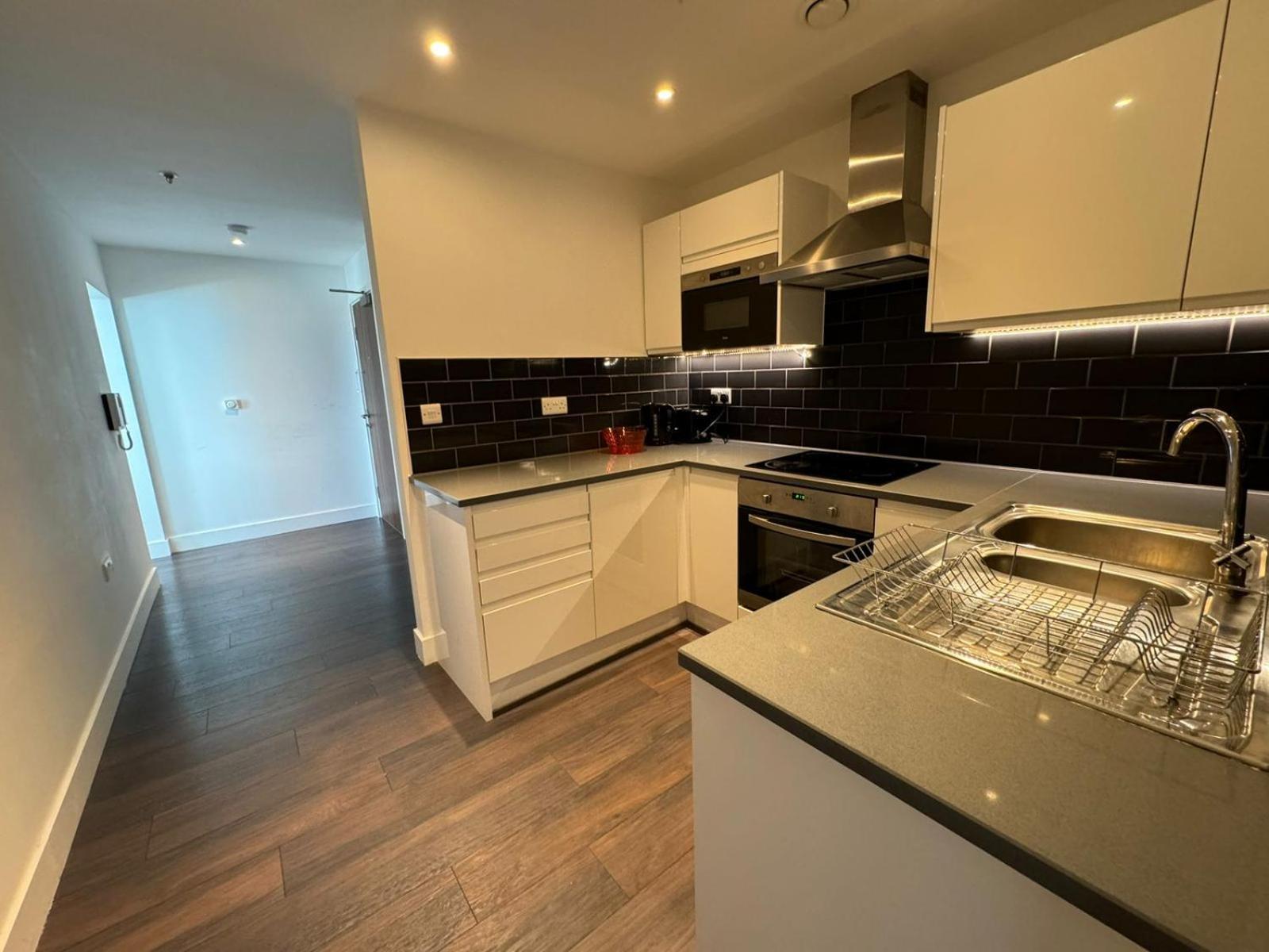 Cozy One Bedroom Flat 20 Mins Central London Bp142 Dış mekan fotoğraf